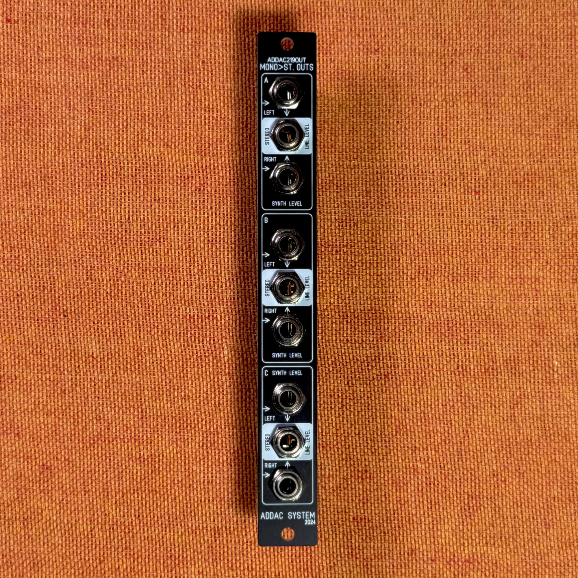 ADDAC System: ADDAC219OUT
